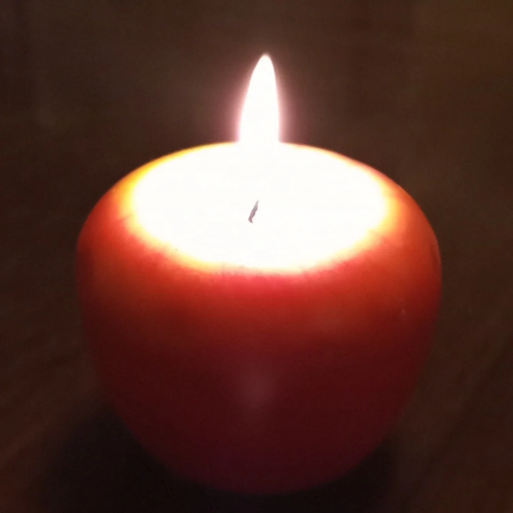 Apple Candles - Picture 1 of 4